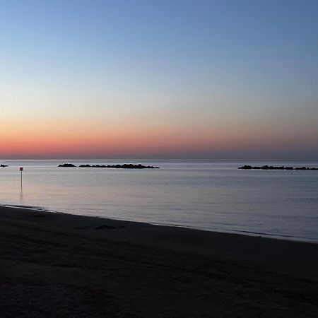 Le Ortensie In Centro E Vicino Al Mare Pescara Kültér fotó