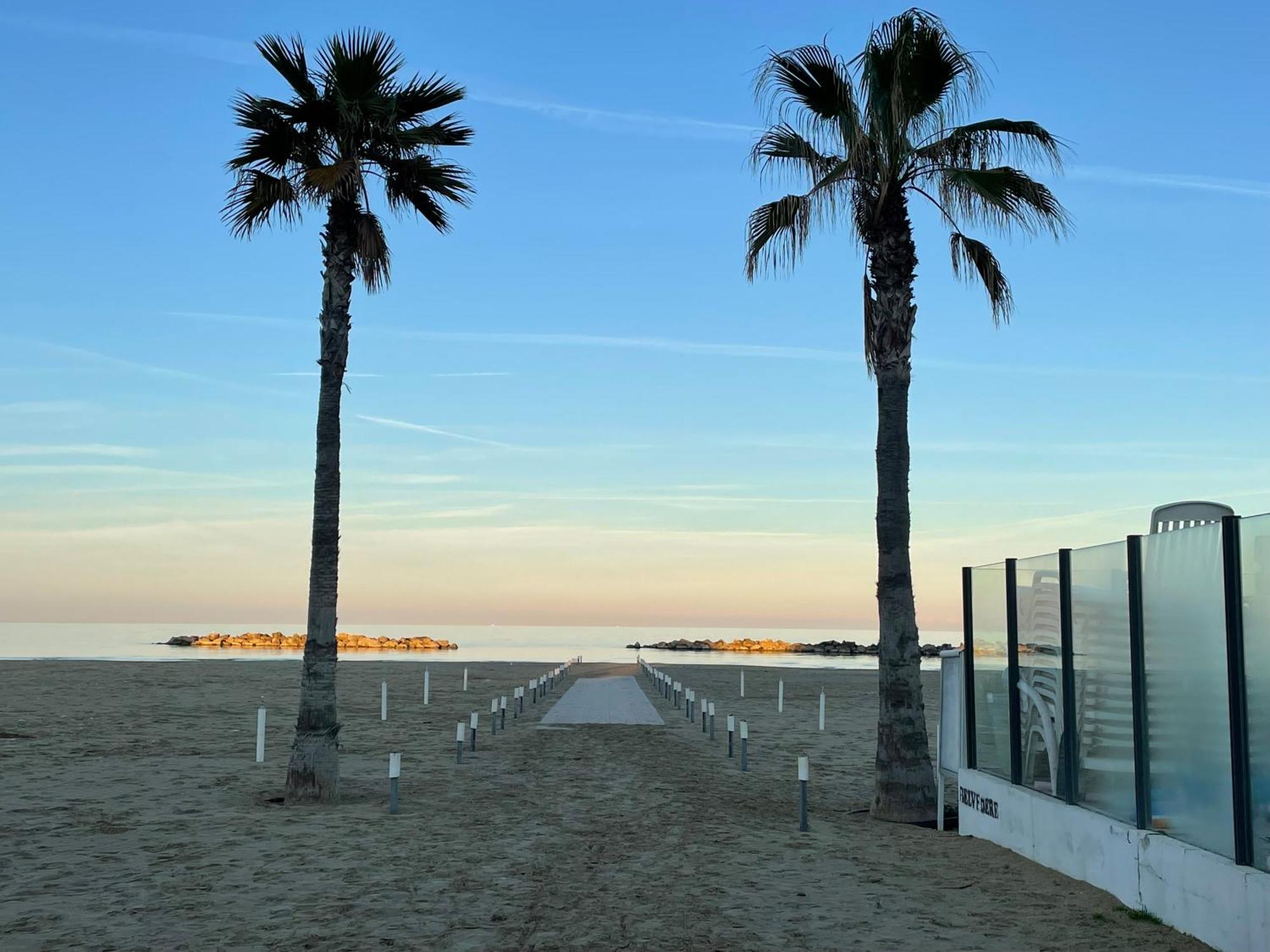 Le Ortensie In Centro E Vicino Al Mare Pescara Kültér fotó